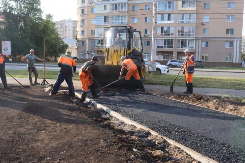 Поляна на Толстого