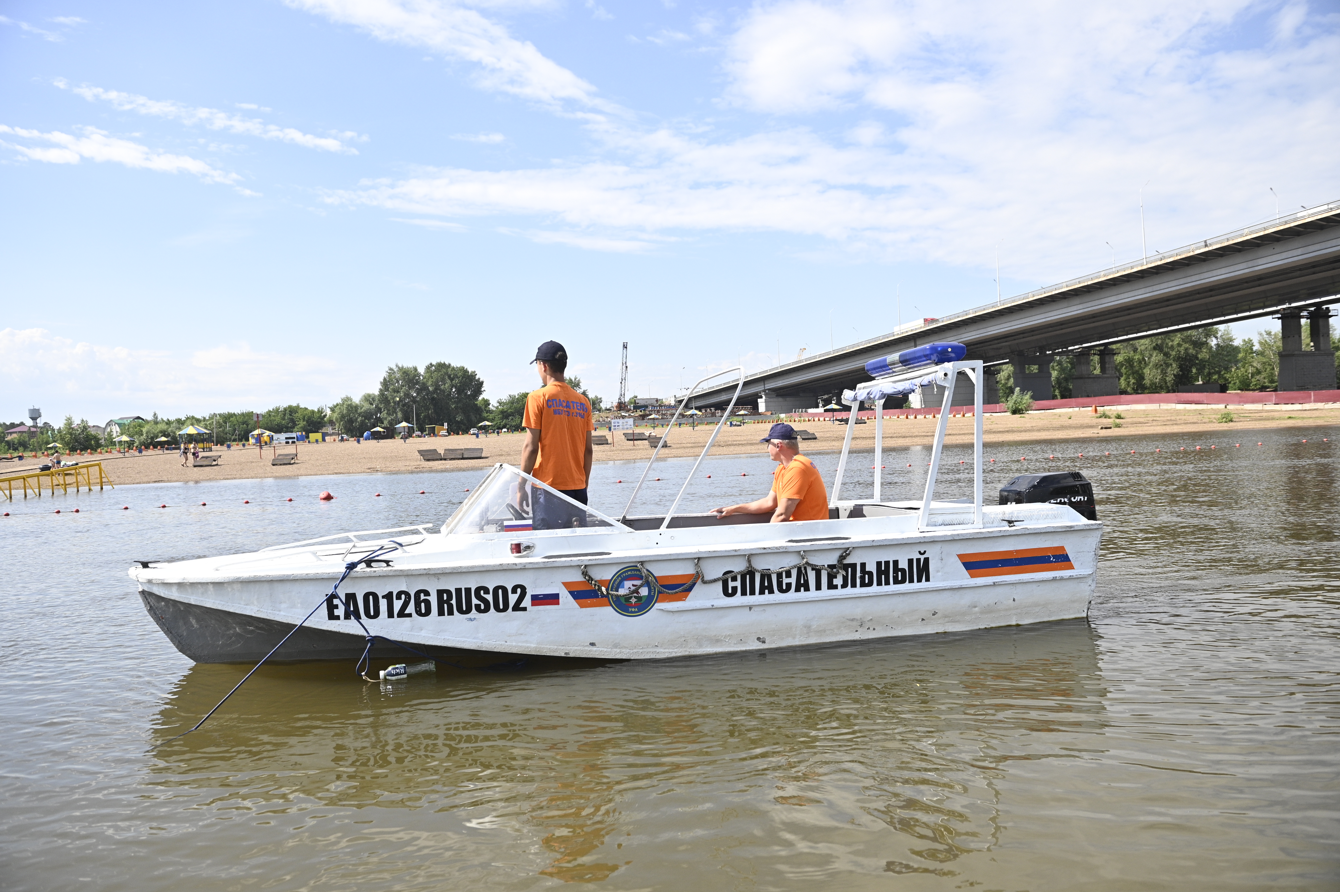 Спасательные круги на воде