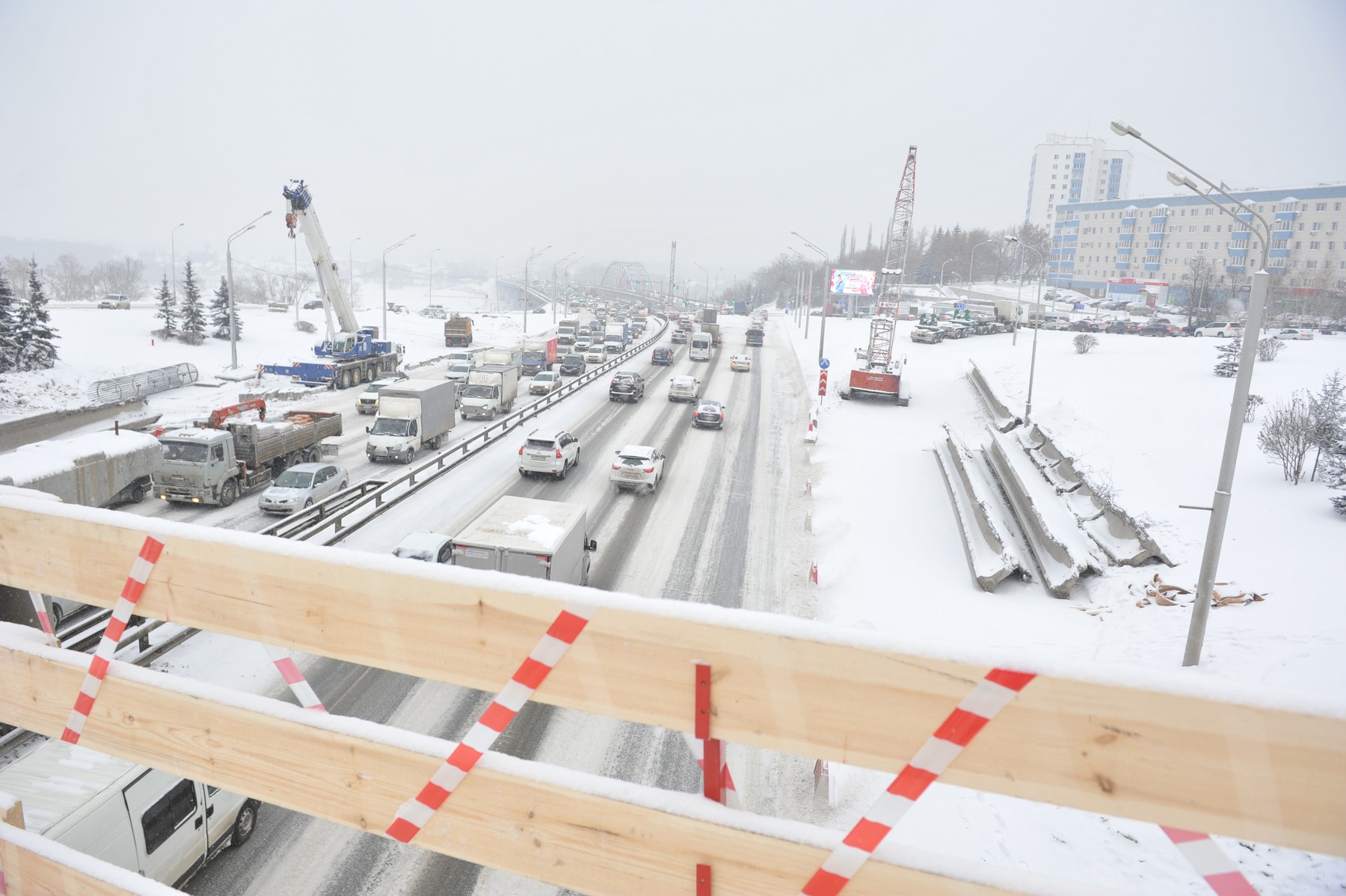 Встретим лето на другом берегу