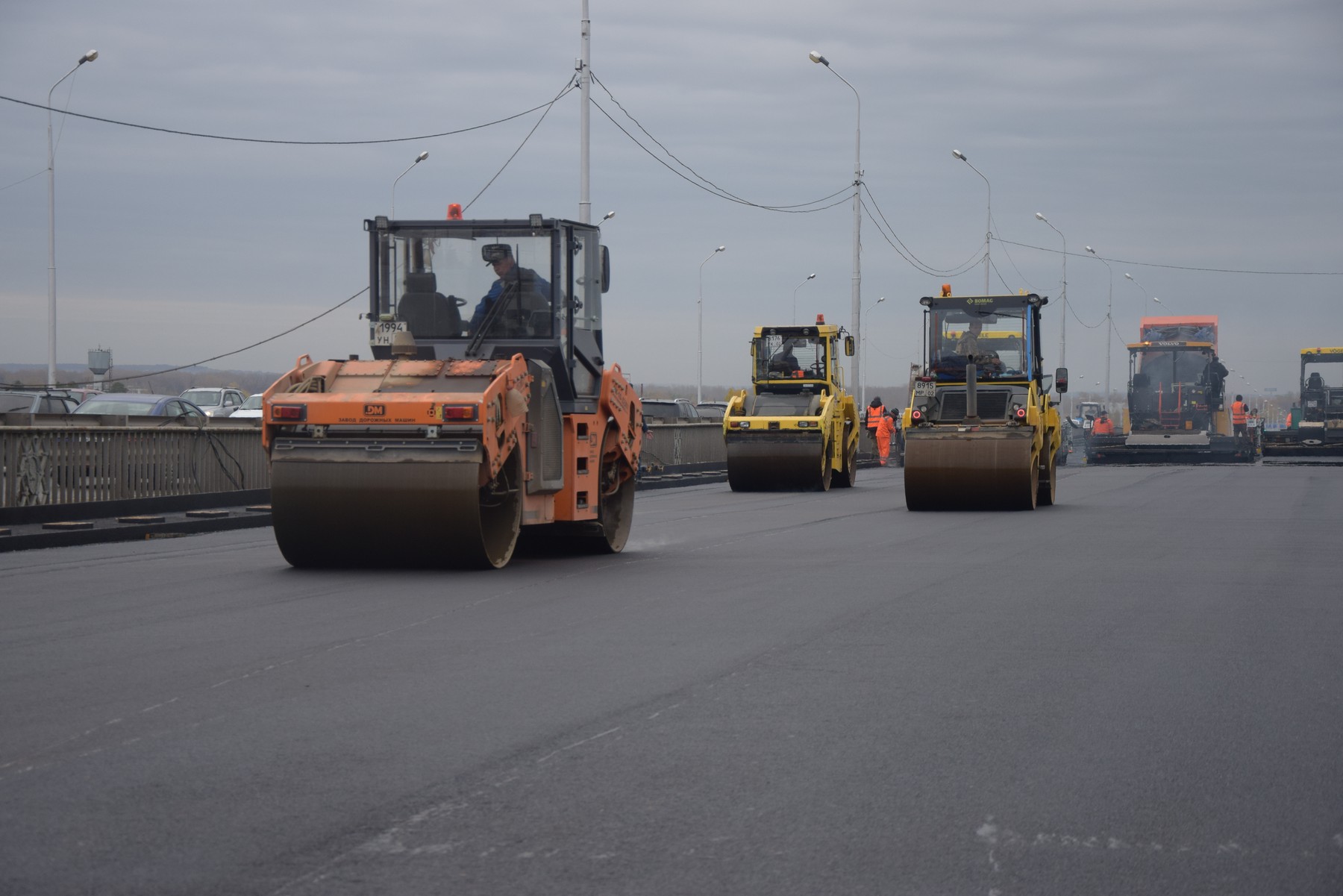 Приступили к асфальтировке