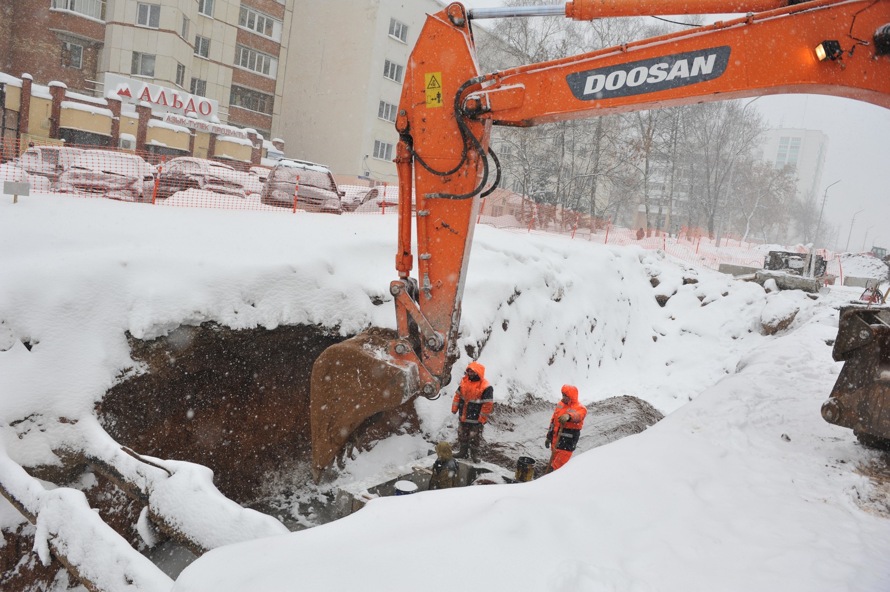 С комсомольским задором